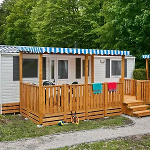 https://knaus-campingpark-hamburg.hamburg-hotels-de.com